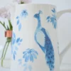 Pauw in blauw waterkaraf - Afbeelding 2