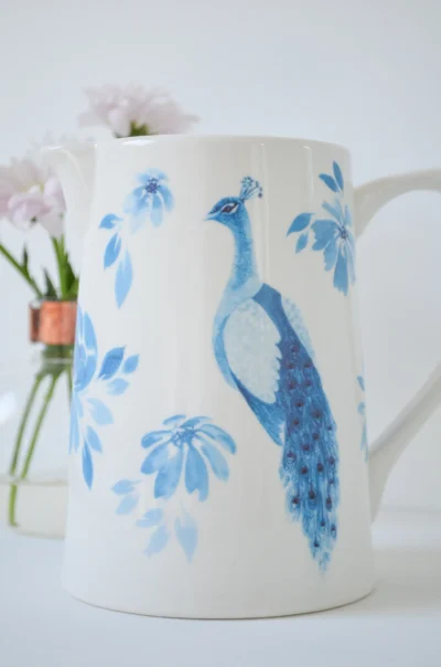 Pauw in blauw waterkaraf - Afbeelding 2