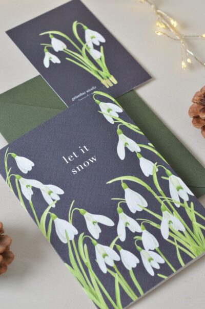 botanische kerstkaart met sneeuwklokje illustratie