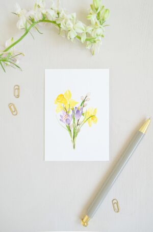 lente ansichtkaart met aquarel boeket van lente bloemen waaronder narcissen, krokussen en wilgenkatjes tak