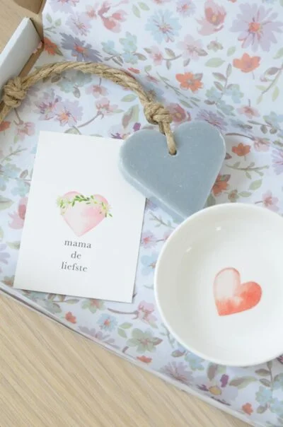 Cadeauset hartjes schaaltje met hartjes zeep - Afbeelding 6